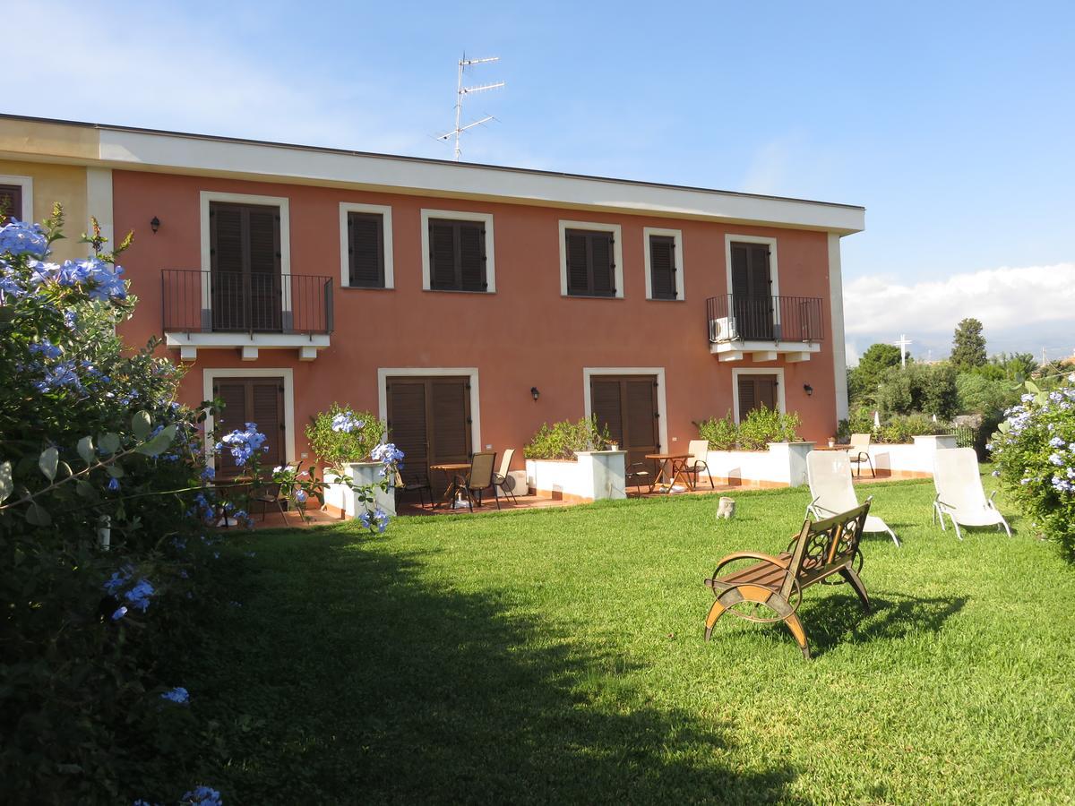 Case Vacanze Residence Trinacria أتشيريالي المظهر الخارجي الصورة